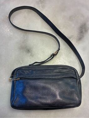 Classic Evan Picone Black Leather Crossbody Purse